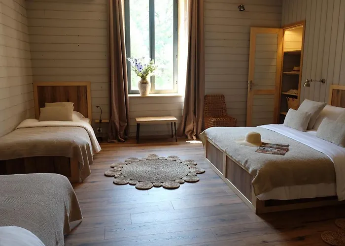 Clos Des Charmes Frühstückspension Sainte-Sabine-Born