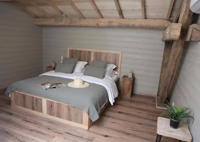 Clos Des Charmes Sainte-Sabine-Born